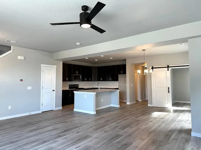 3118 Monteluna Grv — Photo 6
