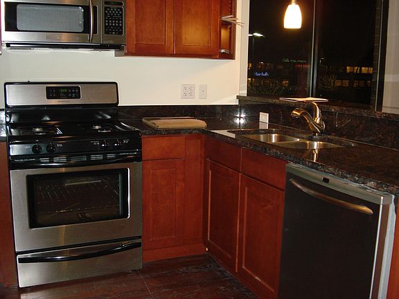 2nd image of 1791 W Howard St Unit 206