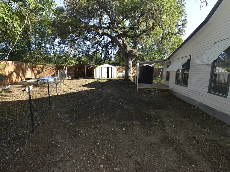 1598 State Highway 16 N — Photo 22