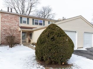 533 Walker Dr, Bolingbrook, IL 60440