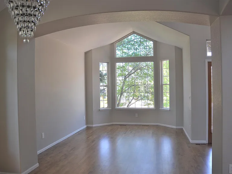 2466 W Sunset Dr — Photo 9