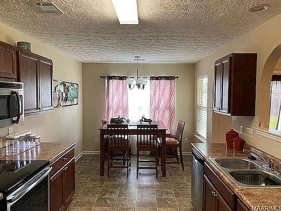 5th image of 460 Cotton Lakes Blvd