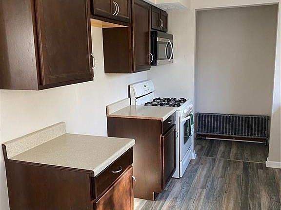 5th image of 500 Oberlin Ave