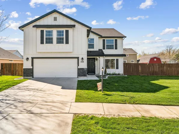 1028 N Star Bright Ln, Star, ID 83669