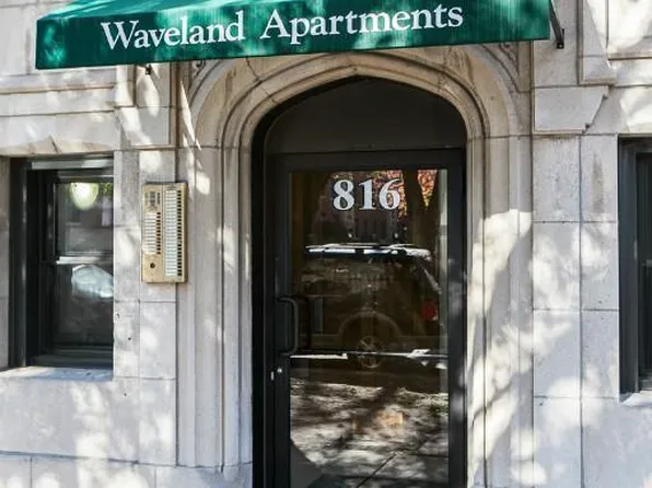 830 W Waveland Ave, Chicago, IL 60613