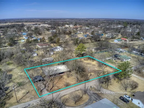 202 Mill St, Lone Oak, TX 75453