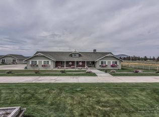 3785 SW 58th St, Redmond, OR 97756