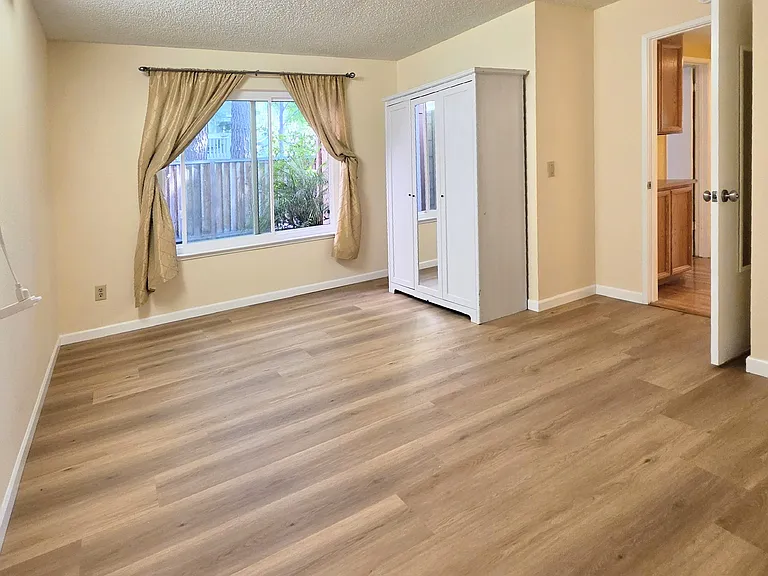 4960 Conway Ter — Photo 14