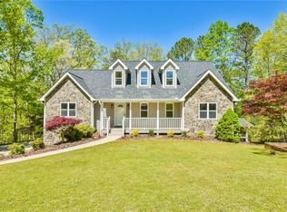 6025 River Oaks Dr, Flowery Branch, GA 30542