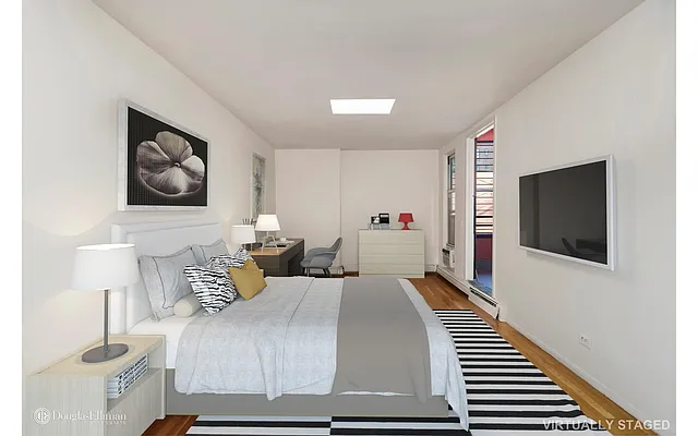 Sold by Douglas Elliman | media 24