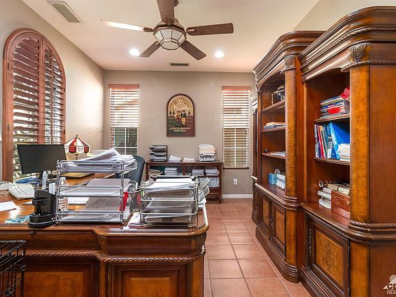 4th image of 60238 Poinsettia Pl