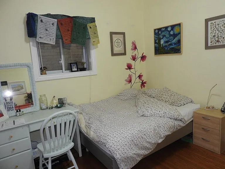 155 Wellington St S #1 — Photo 10