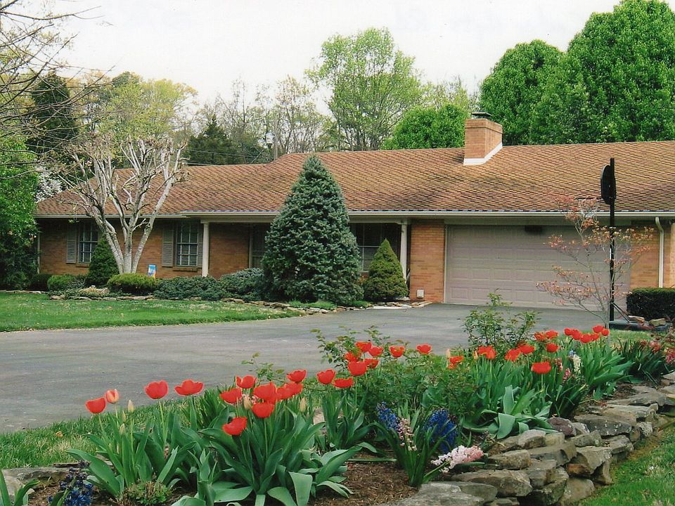 2nd image of 5318 Cedar Heights Rd