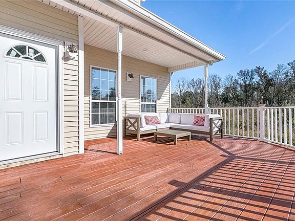 4th image of 2125 Bayou Rd #B