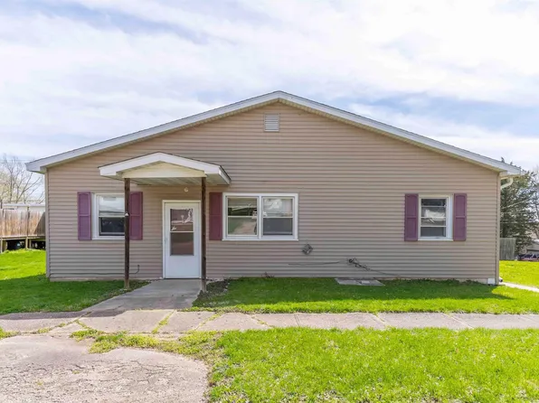 103 N 1st St, Sparland, IL 61565