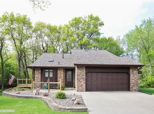33 Ridge Rd, Circle Pines, MN 55014