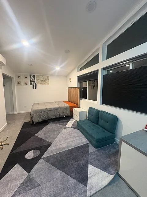 2 bed, 1100 sqft, $3,900 — Photo 4