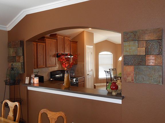 5th image of 305 Parakeet Dr