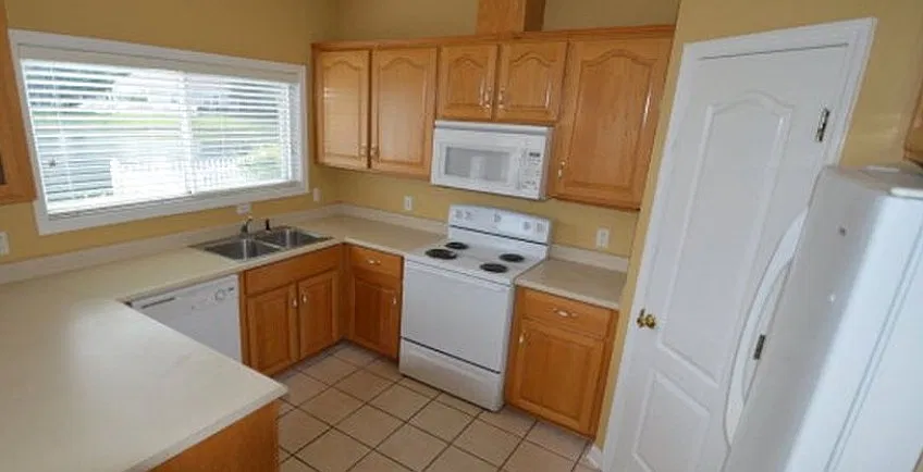 3 bed, 2.5 bath, 1461 sqft, $1,750 — Photo 4