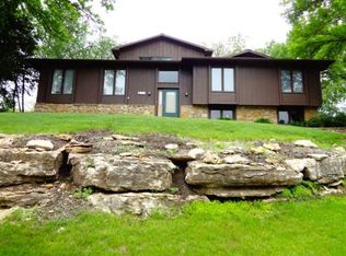 3005 Riverview Rd, Lawrence, KS 66049