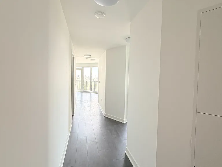 1185 Dupont St #2507 — Photo 3
