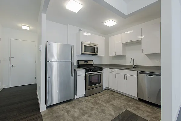 Rented by Glenmark Realty | media 7