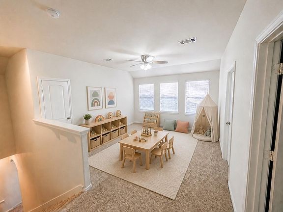 4th image of 4319 Amaryllis Ave