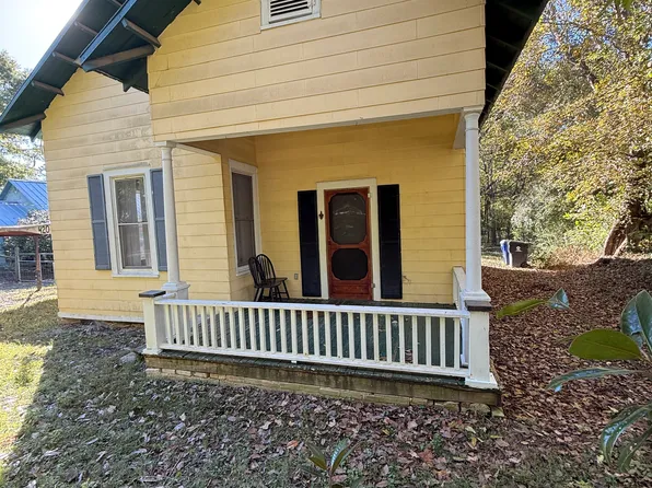 420 Thompson St, Pittsboro, NC 27312