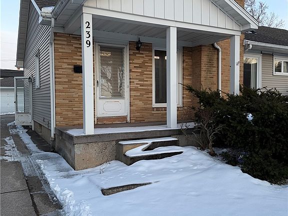 2nd image of 239 Grayton Rd