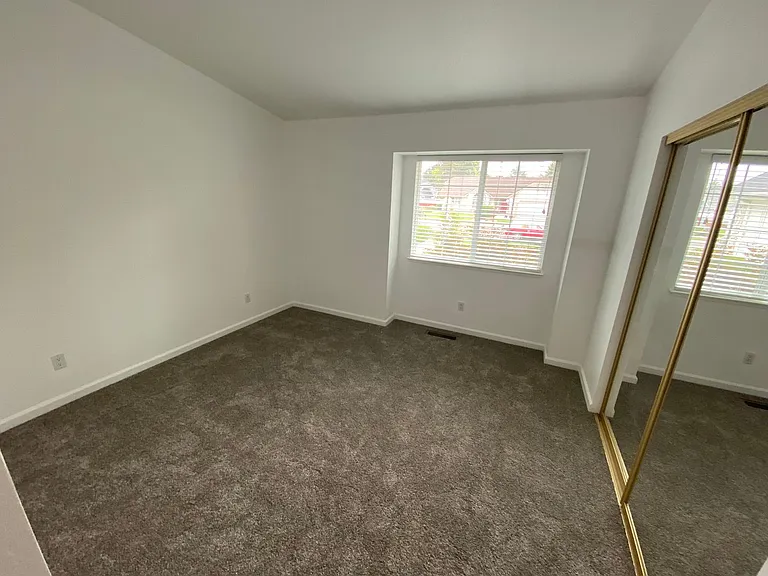 1692 Lantana Dr — Photo 7