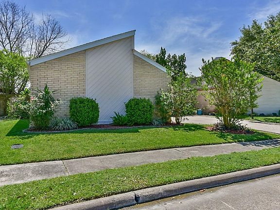 2nd image of 10818 Kirktown Dr
