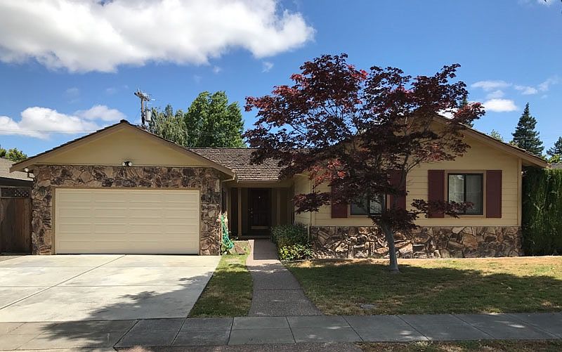 1st image of 1141 W Knickerbocker Dr