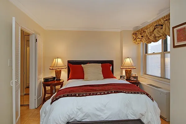 Sold by Corcoran | media 16