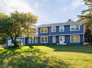5863 Hopewell Dr, Ontario, NY