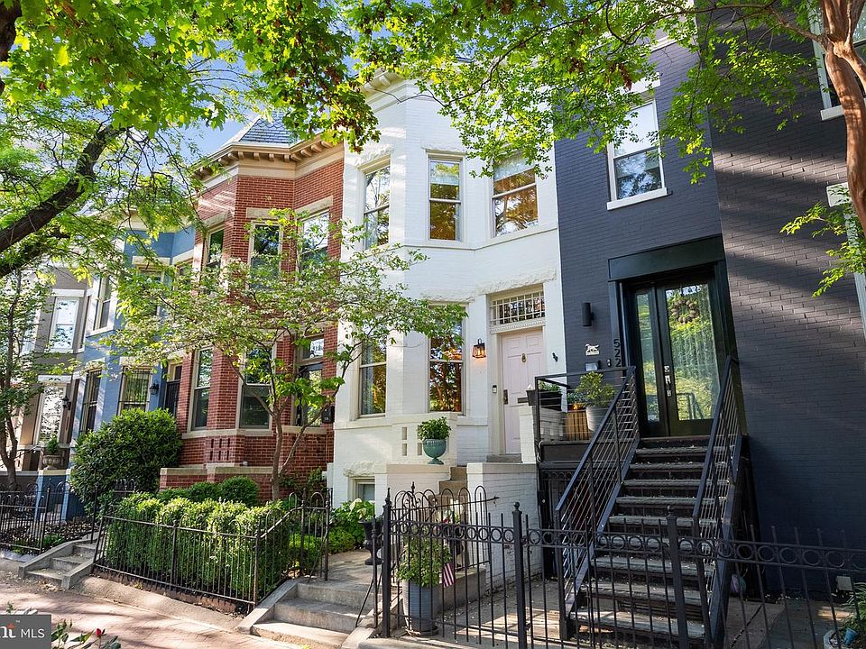 1st image of 520 G St NE