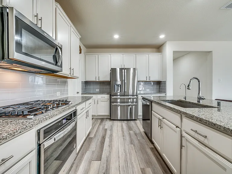 4128 Wood River Trl — Photo 17