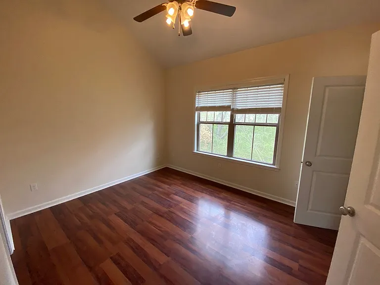 208 Caudill Dr — Photo 8