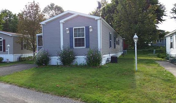 2nd image of 4537 S Park Ln