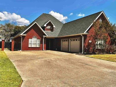 1004 Jacques Dr, Sulphur, LA, 70663