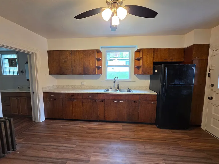 703 Waddell Ave — Photo 9