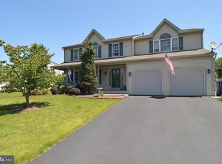 415 Merion Dr, Reading, PA 19608