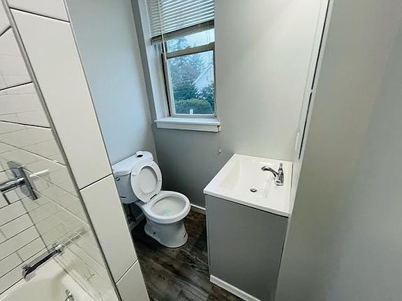 4th image of 3726-3730 School Ln #4
