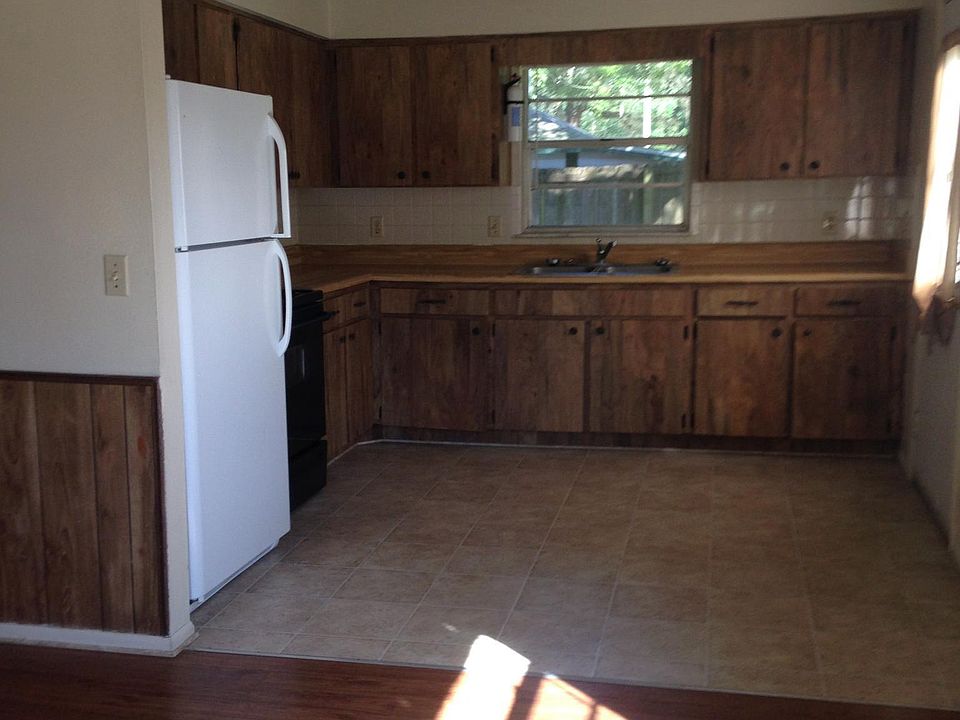 1st image of 38605 Scottsdale Ct