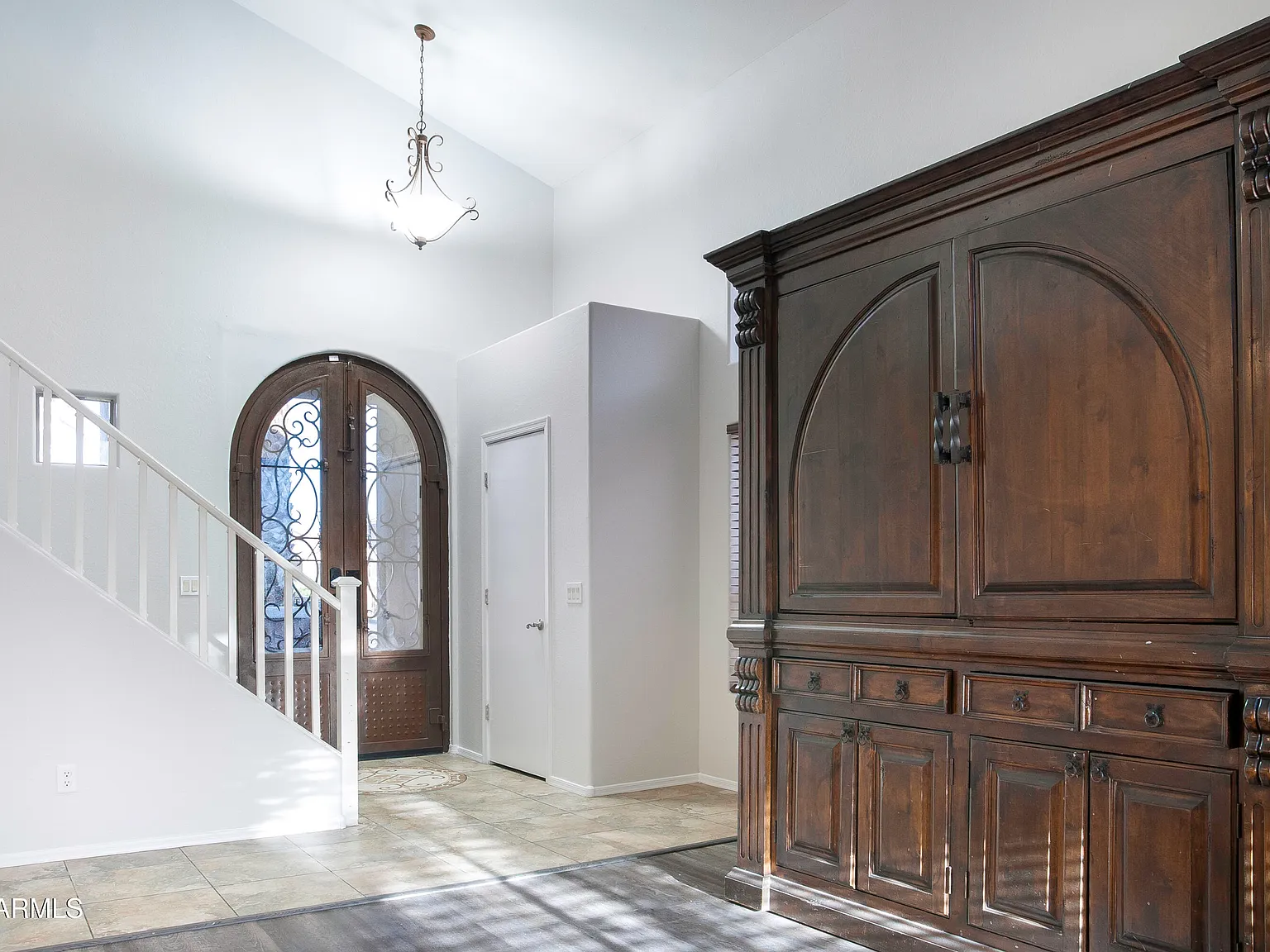 4 bed, 3.0 bath, 1807 sqft, $1,990 — Photo 4