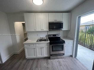 108 NW 2nd Ave #128C, Hallandale, FL 33009