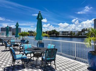 1913 S Ocean Dr APT 405, Hallandale Beach, FL 33009