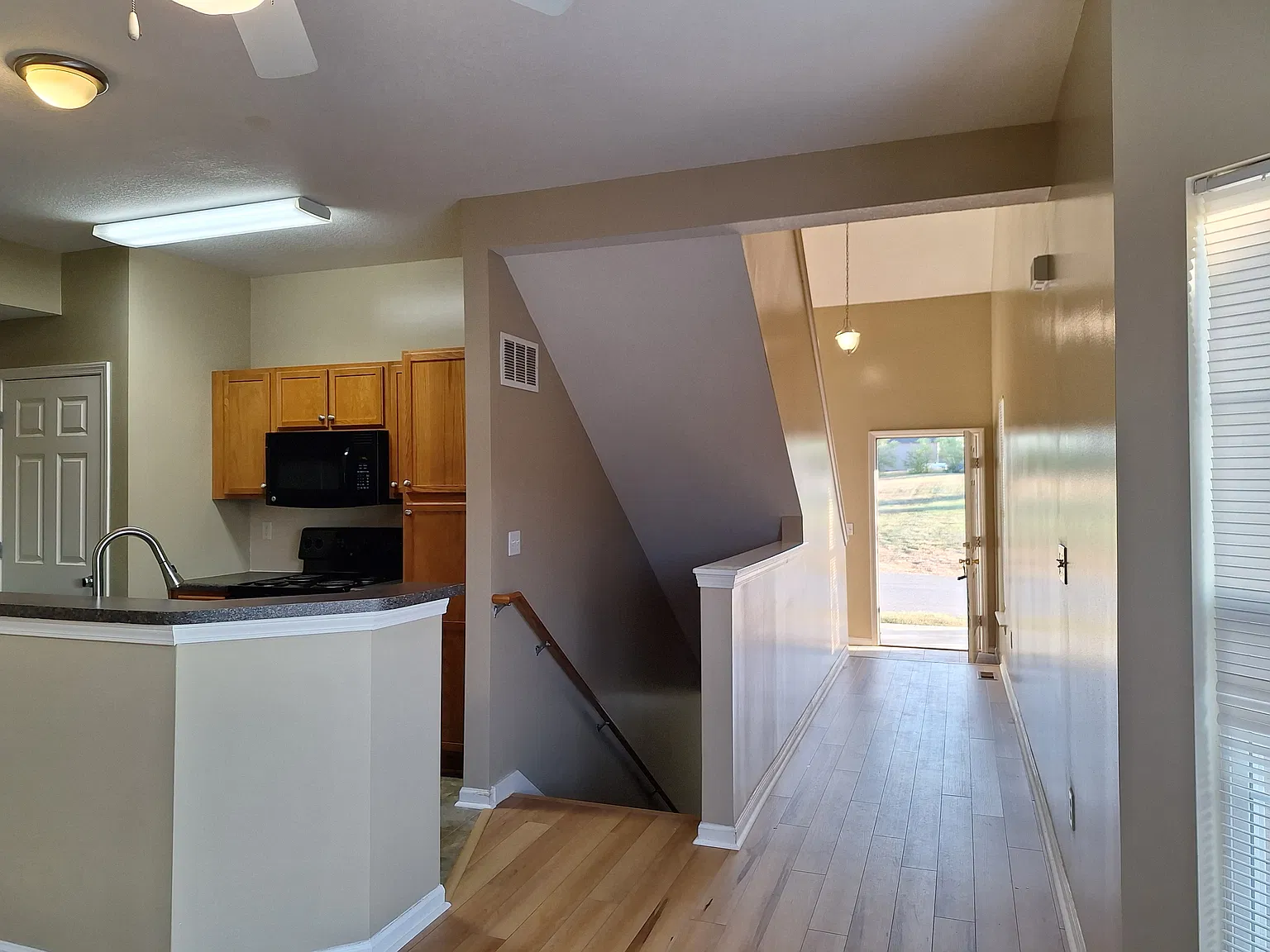 3 bed, 1540 sqft, $1,895 — Photo 4