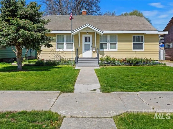 719 10th Ave S, Nampa, ID 83651