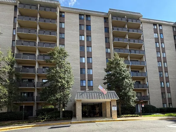3101 S Manchester St APT 415, Falls Church, VA 22044