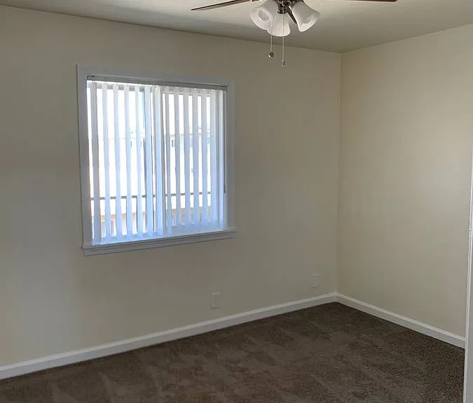 Maple Palms Apartments — Photo 15